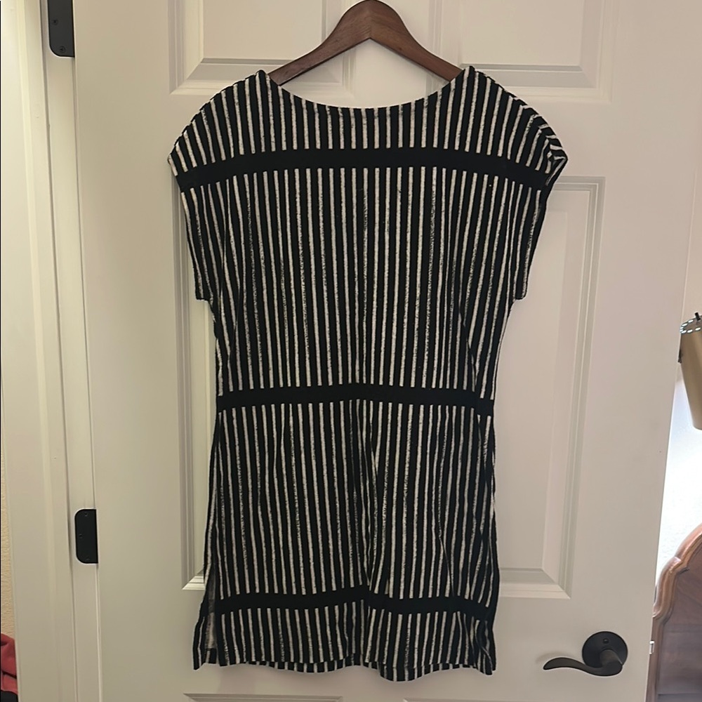 Marimekko Black and White Sheath Dress with Cap Dolman Sleeves